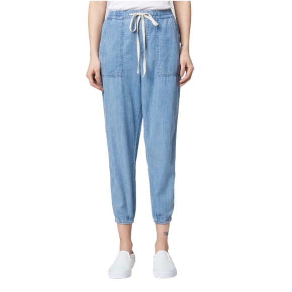 BLANK NYC - Loud Cloud Cropped Pants - Lightwash - Picture 5 of 9